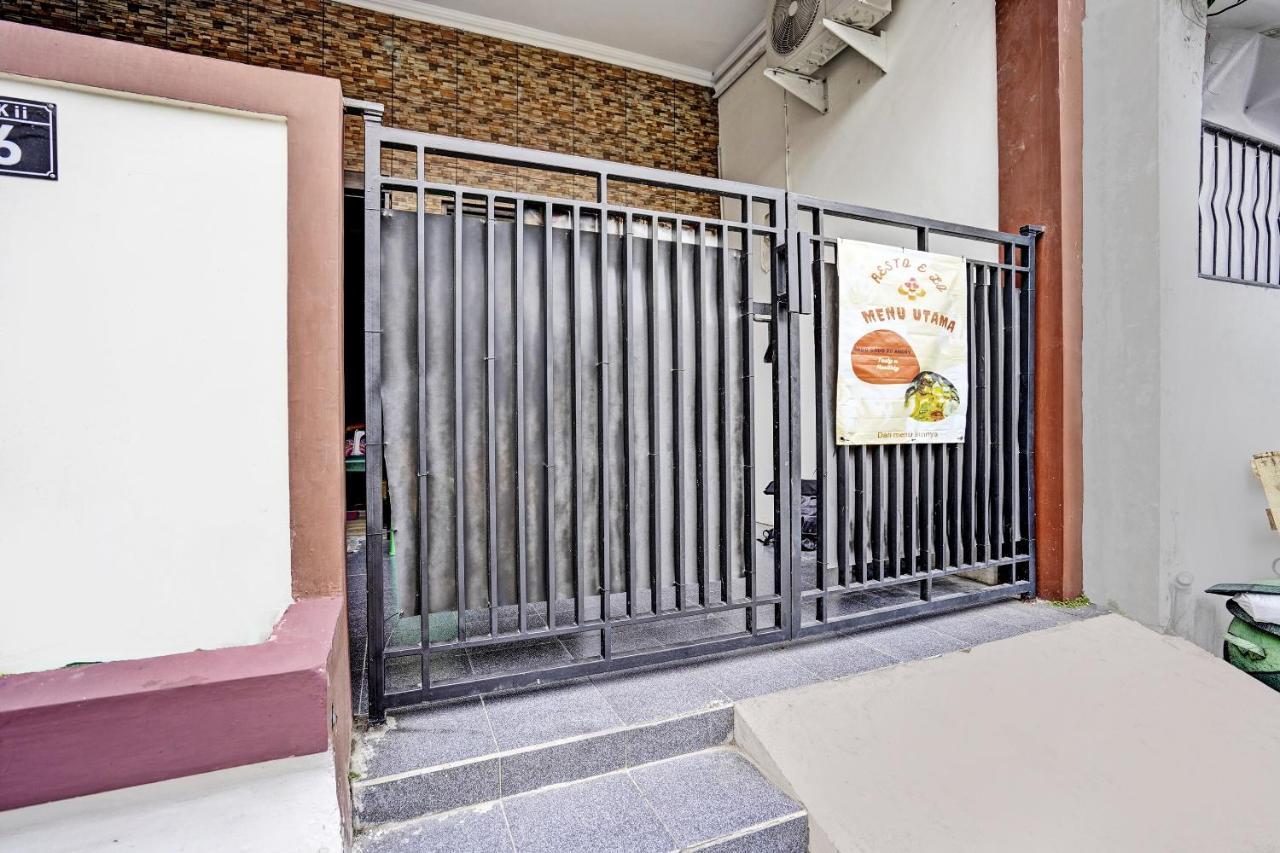 Oyo 92435 Sunlo Cozy Home Family Homestay Syariah Surabaya Exterior photo