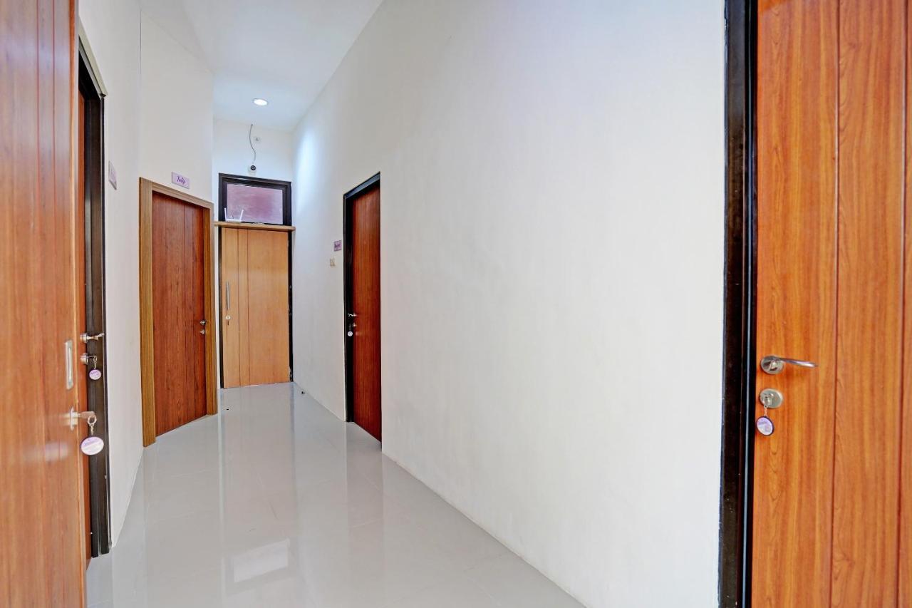 Oyo 92435 Sunlo Cozy Home Family Homestay Syariah Surabaya Exterior photo
